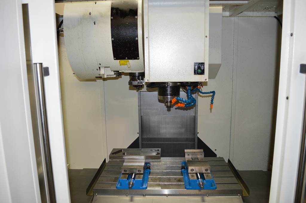 dmt cnc molding solutions to the manufacturing industry